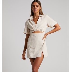 Showpo MARSHA MINI DRESS - CUT OUT
SHORT SLEEVE DRESS IN NATURAL